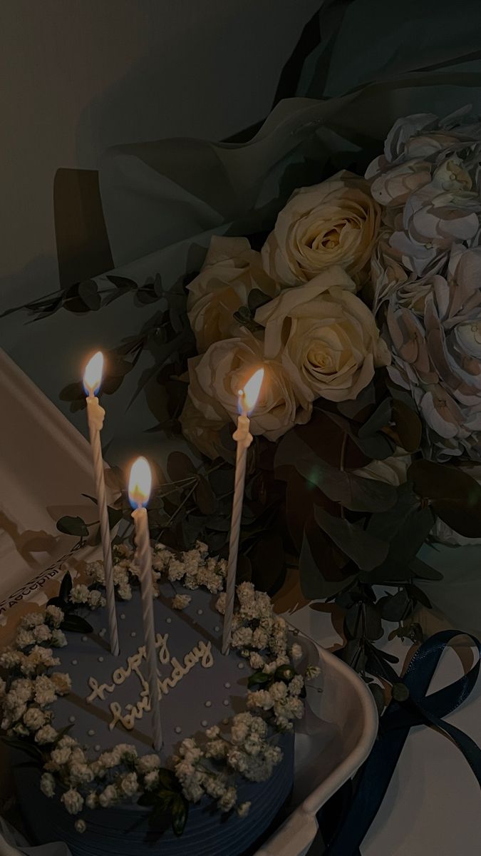 CANDLE | BIRTHDAY BITCH
